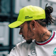 Dětská kšiltovka Mercedes Jr Map F1 LH Col Driver BB Cap Neon Yellow_5