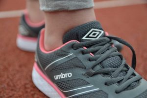 Dámská sportovní obuv UMBRO Enim
